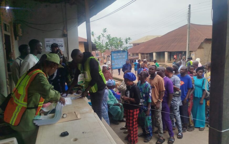 Massive Turnout As Electorates Arrive Early At Ward 8, Unit 7, Ilesa East PU